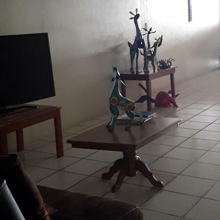 Hotel Alebrijes San Pedro Pochutla 外观 照片