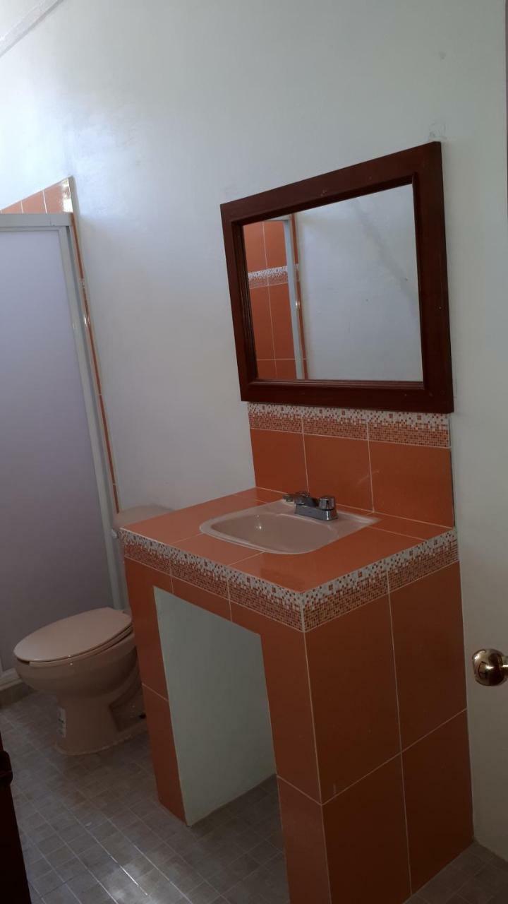 Hotel Alebrijes San Pedro Pochutla 外观 照片
